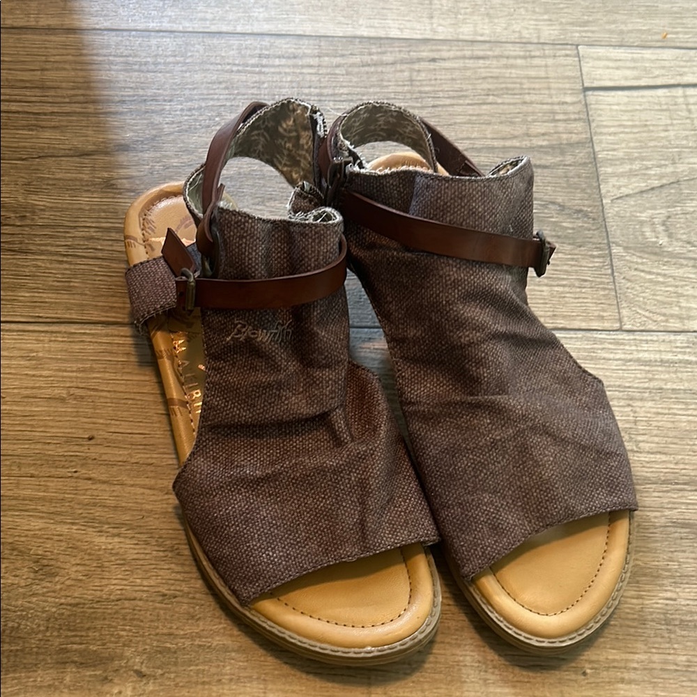 Blowfish Tan and Brown Sandals with Ankle Strap and Contoured Footbed